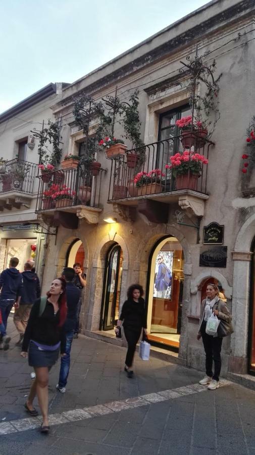 Casa Dany&Olga Giardini Naxos Exterior foto