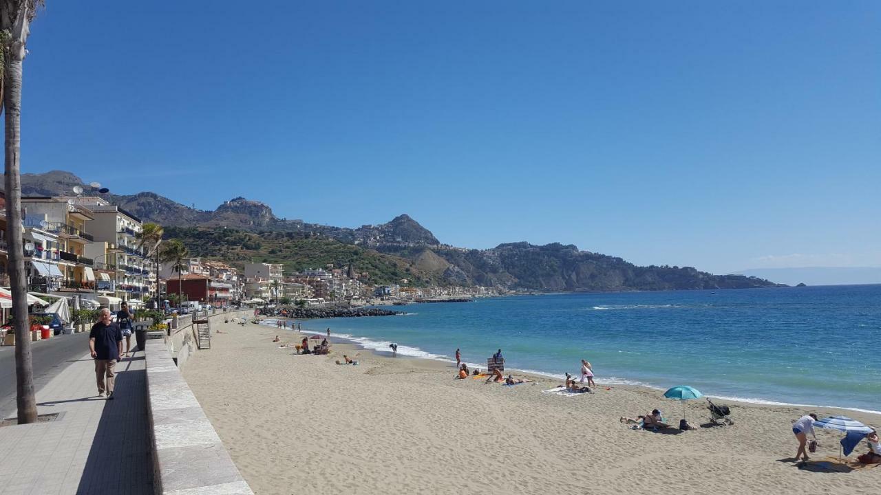 Casa Dany&Olga Giardini Naxos Exterior foto